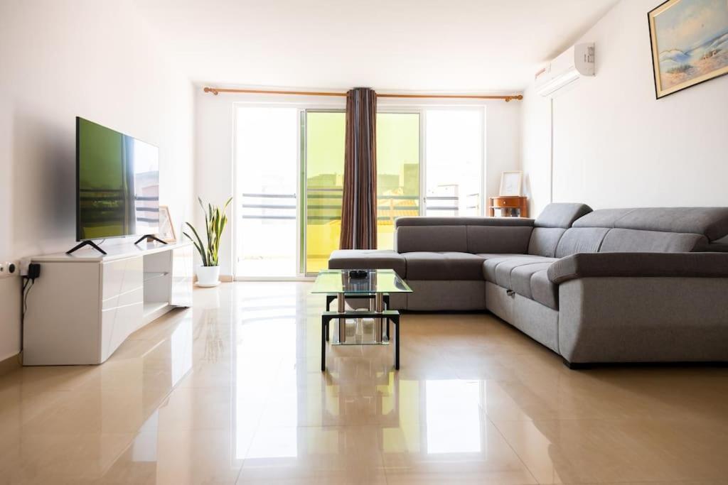 3 Bedroom Apt, Free Wifi & Ac, Cidadela - Lcgr Praia Zewnętrze zdjęcie