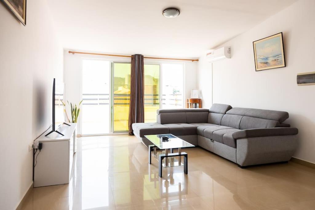 3 Bedroom Apt, Free Wifi & Ac, Cidadela - Lcgr Praia Zewnętrze zdjęcie